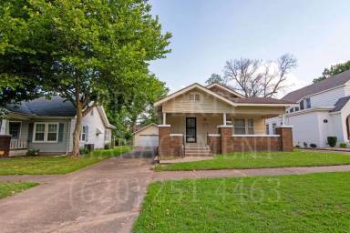 Main picture of 1207 W 4th St