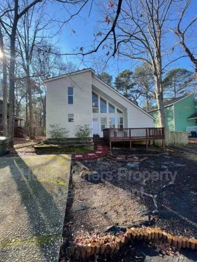 Main picture of 5713 Waterwood Dr