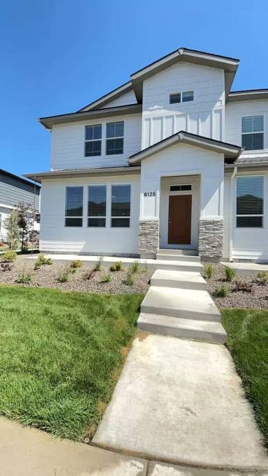 Main picture of 6104 N Hampstead Ave