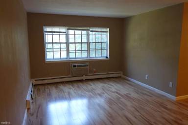 Main picture of 1070 New Haven Ave