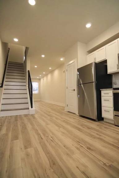 Main picture of 2159 E William St