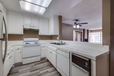 Main picture of 6717 Friars Rd