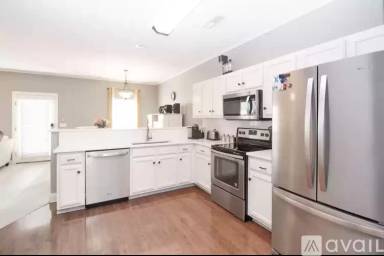 Main picture of 219 Rowlette Cir