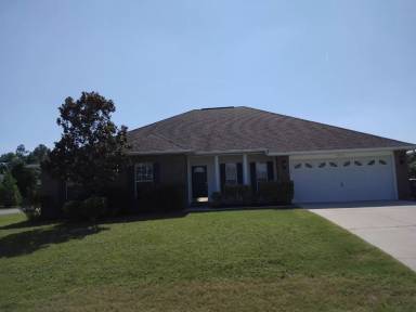 Main picture of 5223 Moore Loop