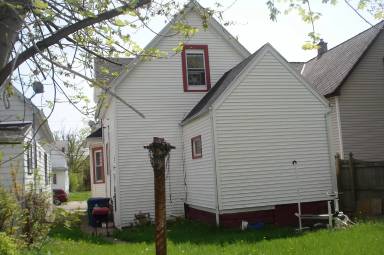 Main picture of 64 Schreck Ave