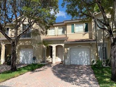 Main picture of 5629 NW 113th Ct