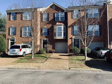 Main picture of 696 Huffine Manor Cir