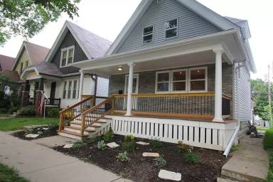 Main picture of 2970 S Clement Ave