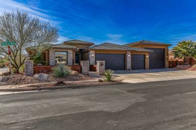 Main picture of 2823 N Kenzies Way