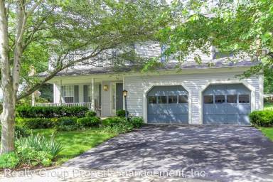 Main picture of 117 Bookham Ln