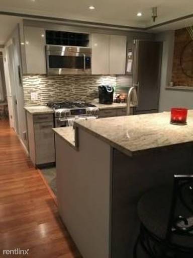 Main picture of 527 Bloomfield St