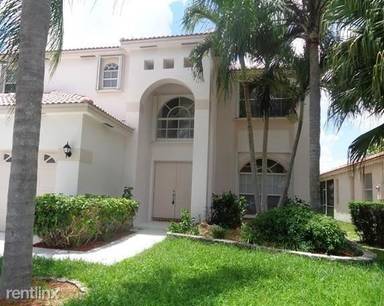 Main picture of 3013 Woodlands Dr