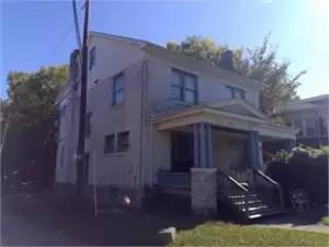 Main picture of 231 East Maxwell Street