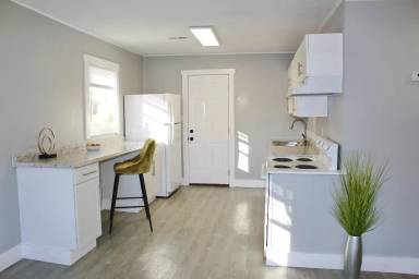 Main picture of 4004 Knight Rd SW