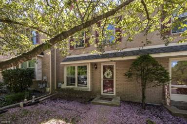 Main picture of 748 Shropshire Dr