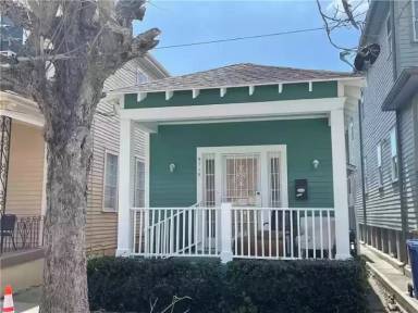 Main picture of 2718 Palmyra St