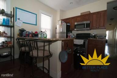 Main picture of 163 Calumet St