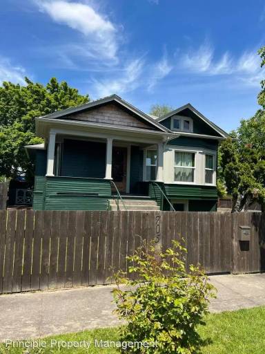 Main picture of 705 6th Ave SE