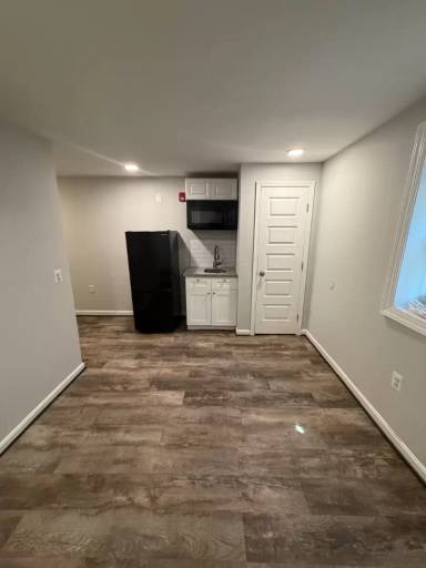 Main picture of 201 E North Ave