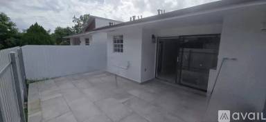 Main picture of 12193 SW 10th St