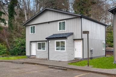Main picture of 1002 Ash St