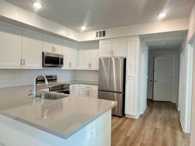 Main picture of 1024 W Romneya Dr