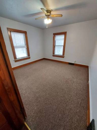 Main picture of 920 Dousman St