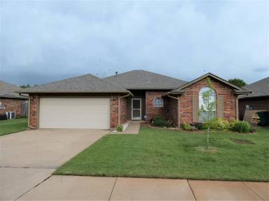 Main picture of 2605 NW 163rd St