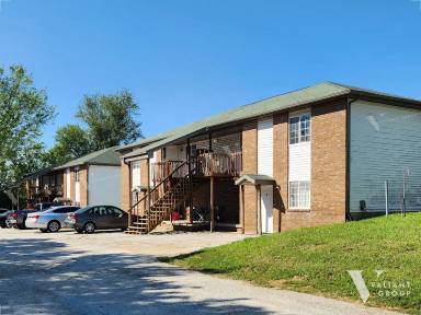 Main picture of 525 S Pleasant Valley St