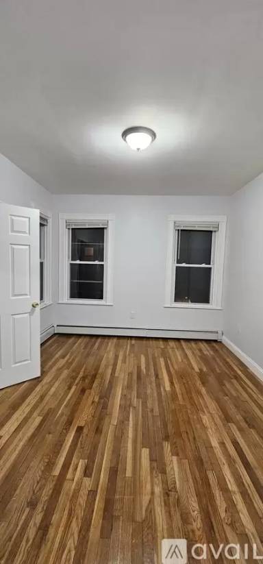 Main picture of 17 Boynton St