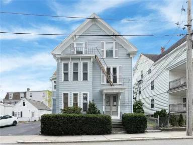 Main picture of 129 Snow St