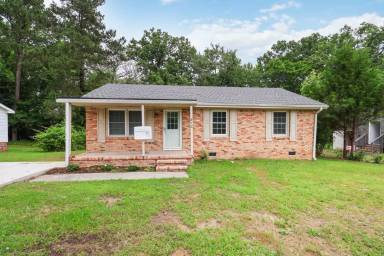 Main picture of 812 Lincoln Dr