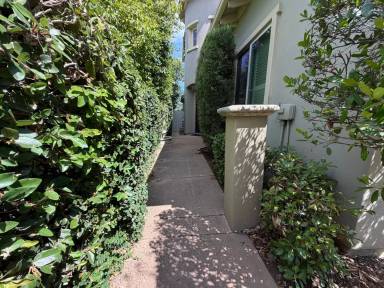 Main picture of 1014 Gamay Dr