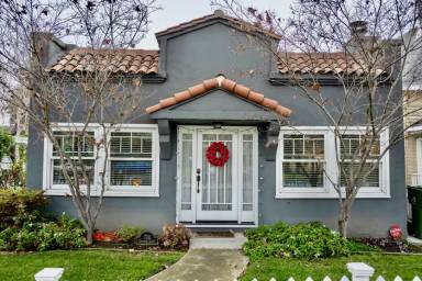 Main picture of 700 Emerson Ct