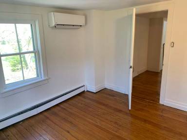 Main picture of 1486 River Rd