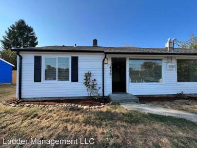 Main picture of 1727 Houston Ave