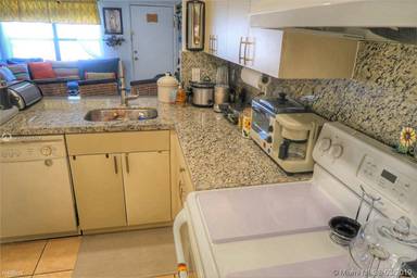 Main picture of 14863 SW 104th St