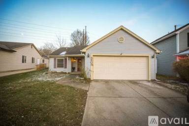 Main picture of 5808 Meadowhurst Way
