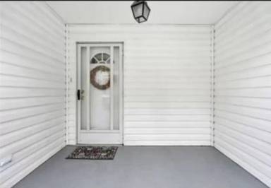 Main picture of 909 Penn St