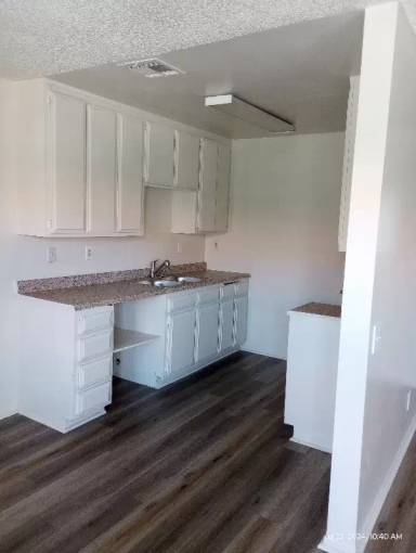 Main picture of 38290 5th St E
