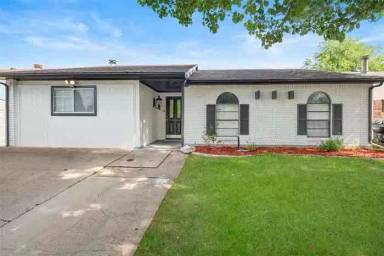 Main picture of 543 Oldbridge Dr