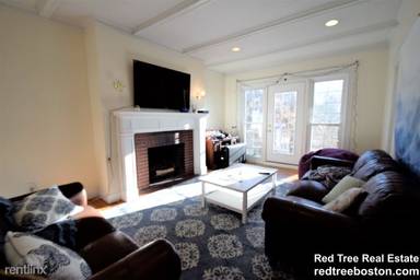 Main picture of 155 Coolidge St