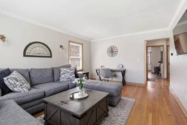 Main picture of 3159-61 S 39th St
