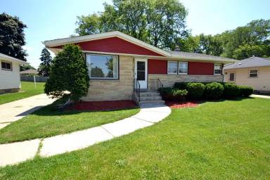 Main picture of 10125 W National Ave