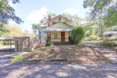 Main picture of 31 Reed Dr