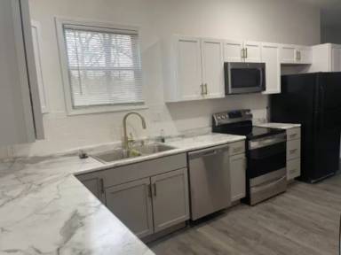 Main picture of 2421 Chestnut Ave