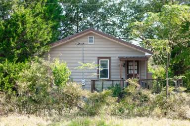 Main picture of 521 W Agency St