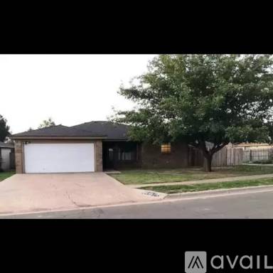 Main picture of 5629 Duke St