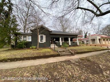 Main picture of 600 W Warren St