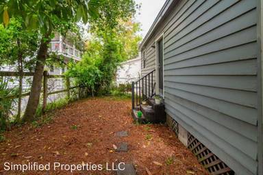 Main picture of 117 Drake St
